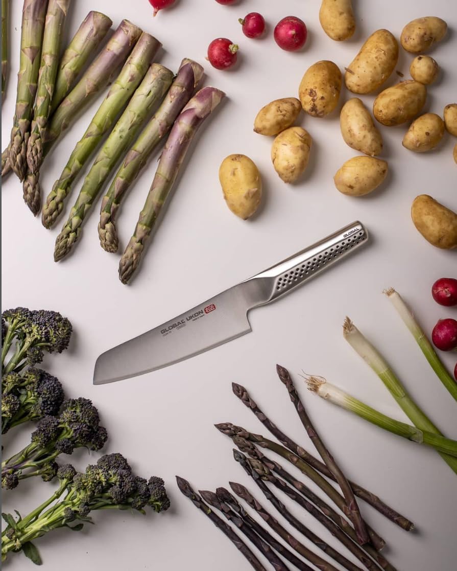 Global Ukon 4 Piece Steak Knife Set - Lightweight Japanese Stainless Steel, Razor Sharp Edge, Ambidextrous Thumb Rest, Made in Japan, GUF-31/4 - Image 3